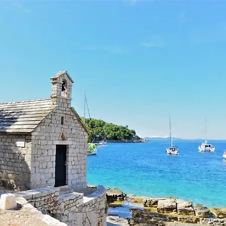 Pia Apartamento Milna (Brac)