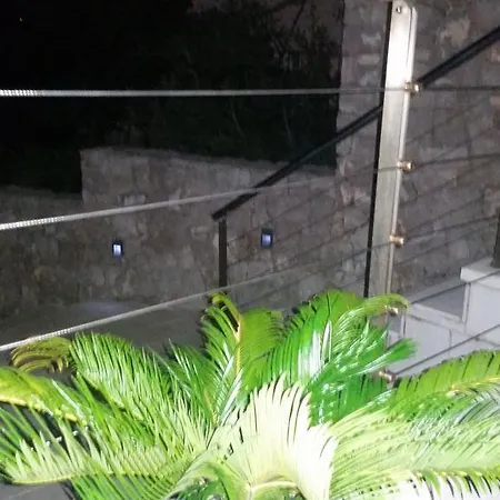 Apartment Pia Milna (Brac)