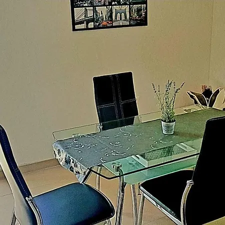 Apartment Pia *